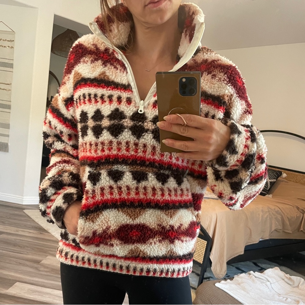 Holiday fleece! ✨🎄🎁 Aerie offline fair isle Sherpa